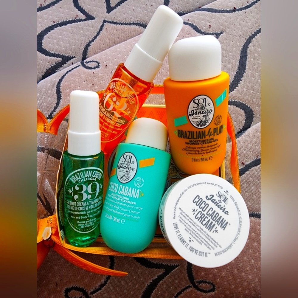 Sol de Janeiro sets